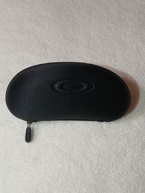 Oakley Sunglass Case Soft Vault Eyeglass Zipper Case Zippered Black